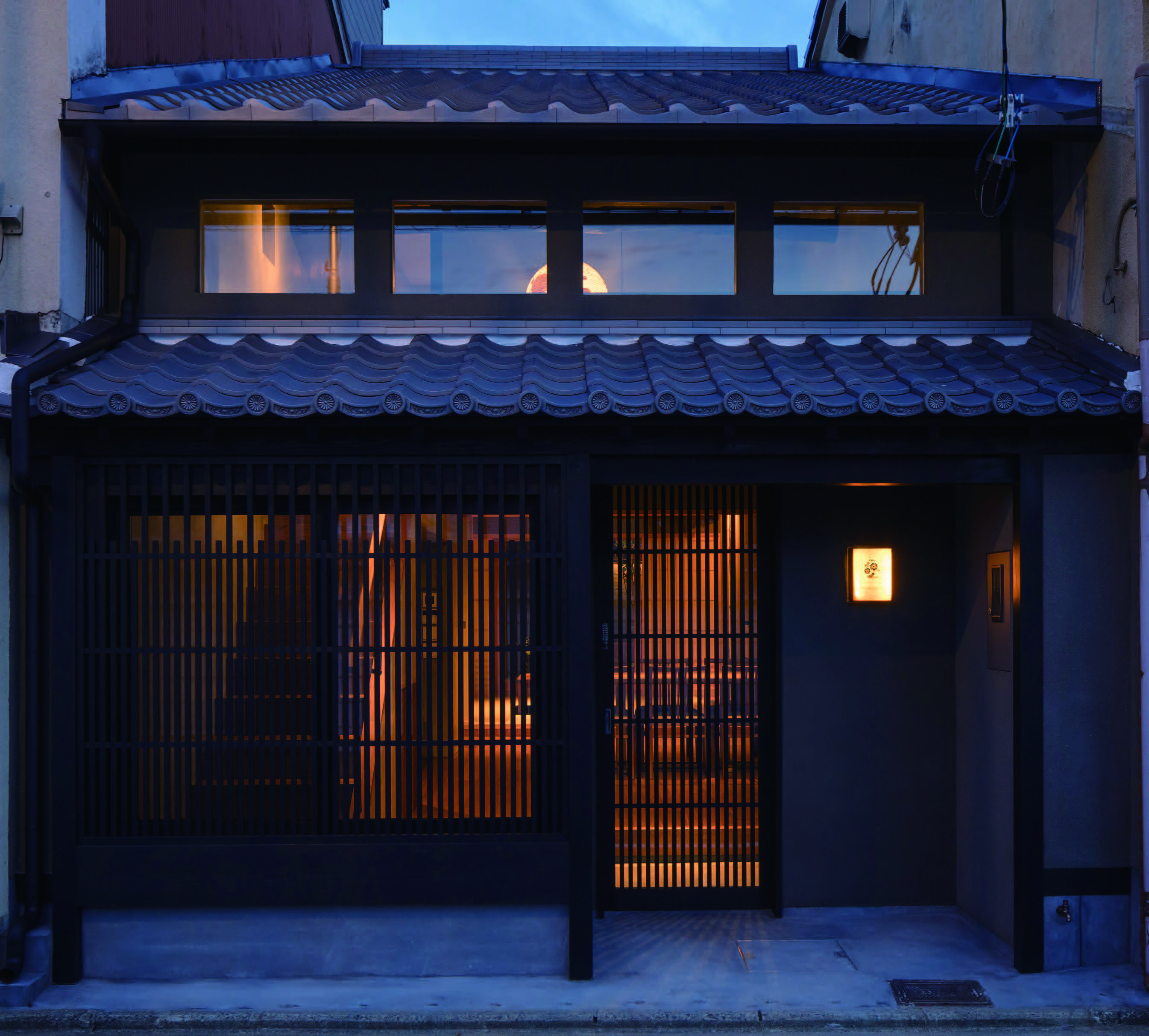 東山三条　京の宿　優り草