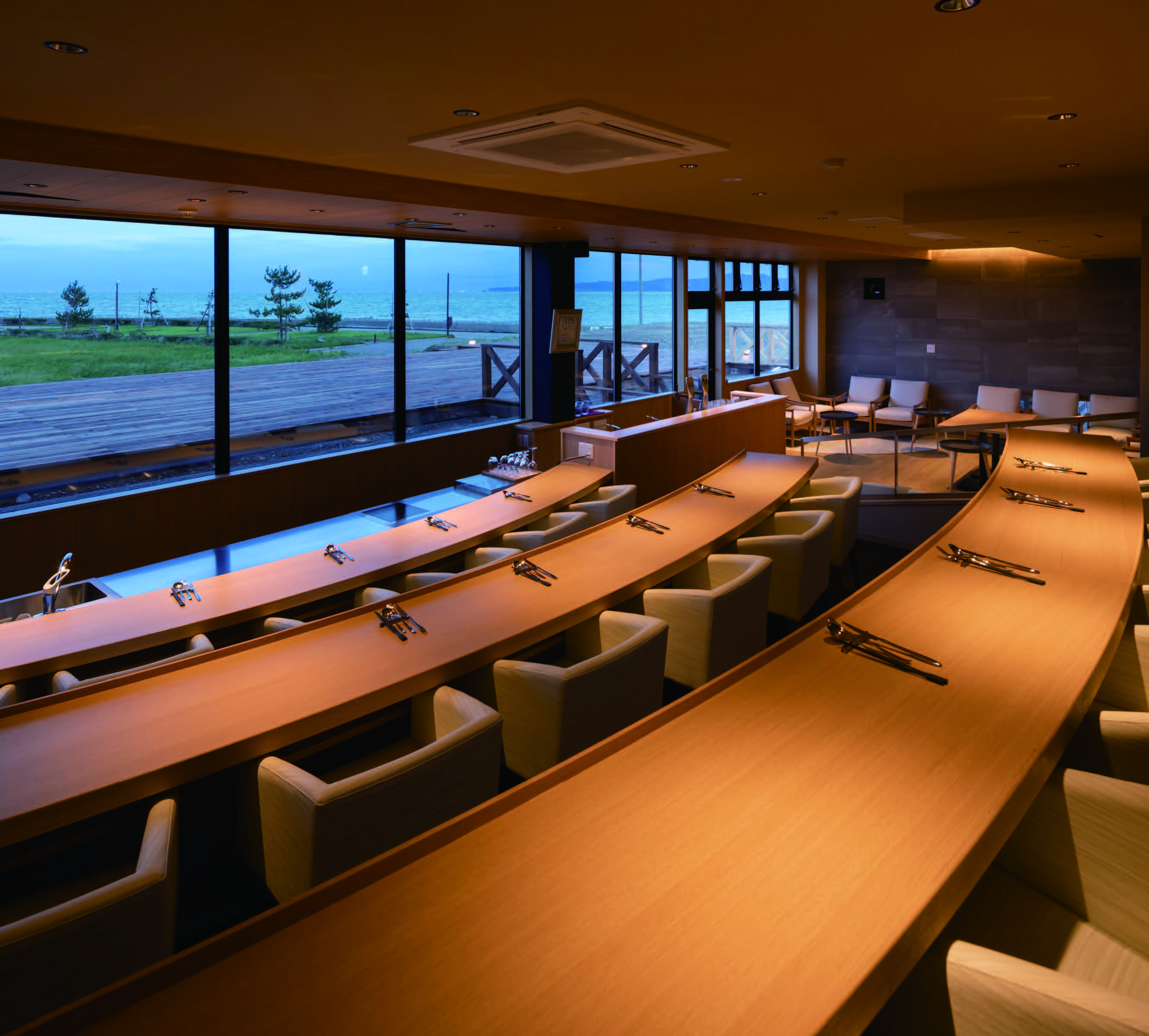 移り住みたくなる宿『イミグレ』