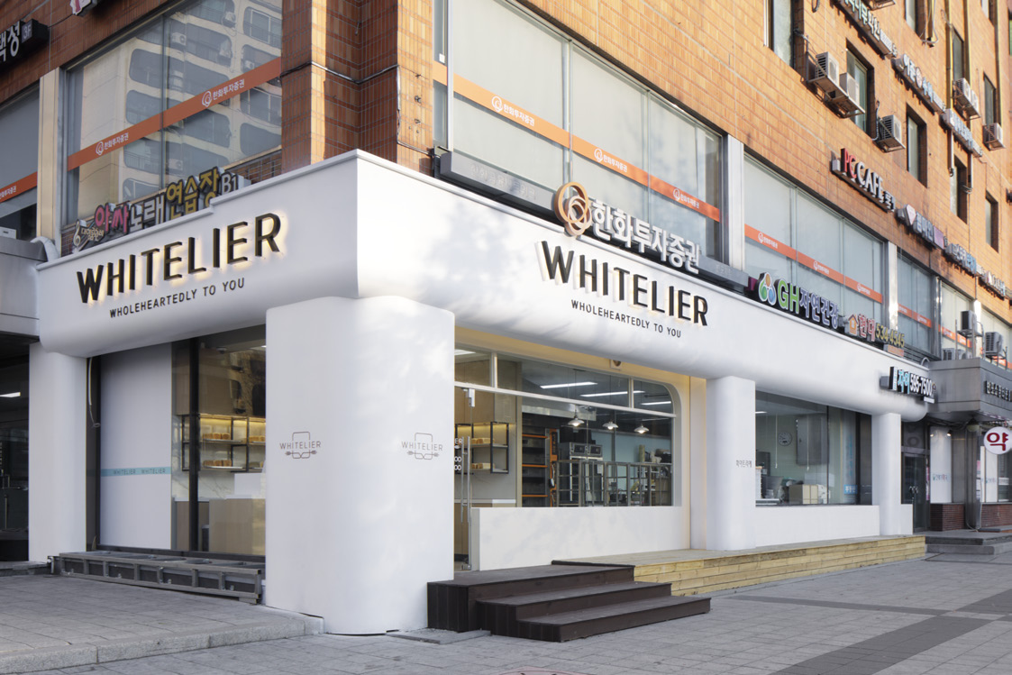 WHITELIER