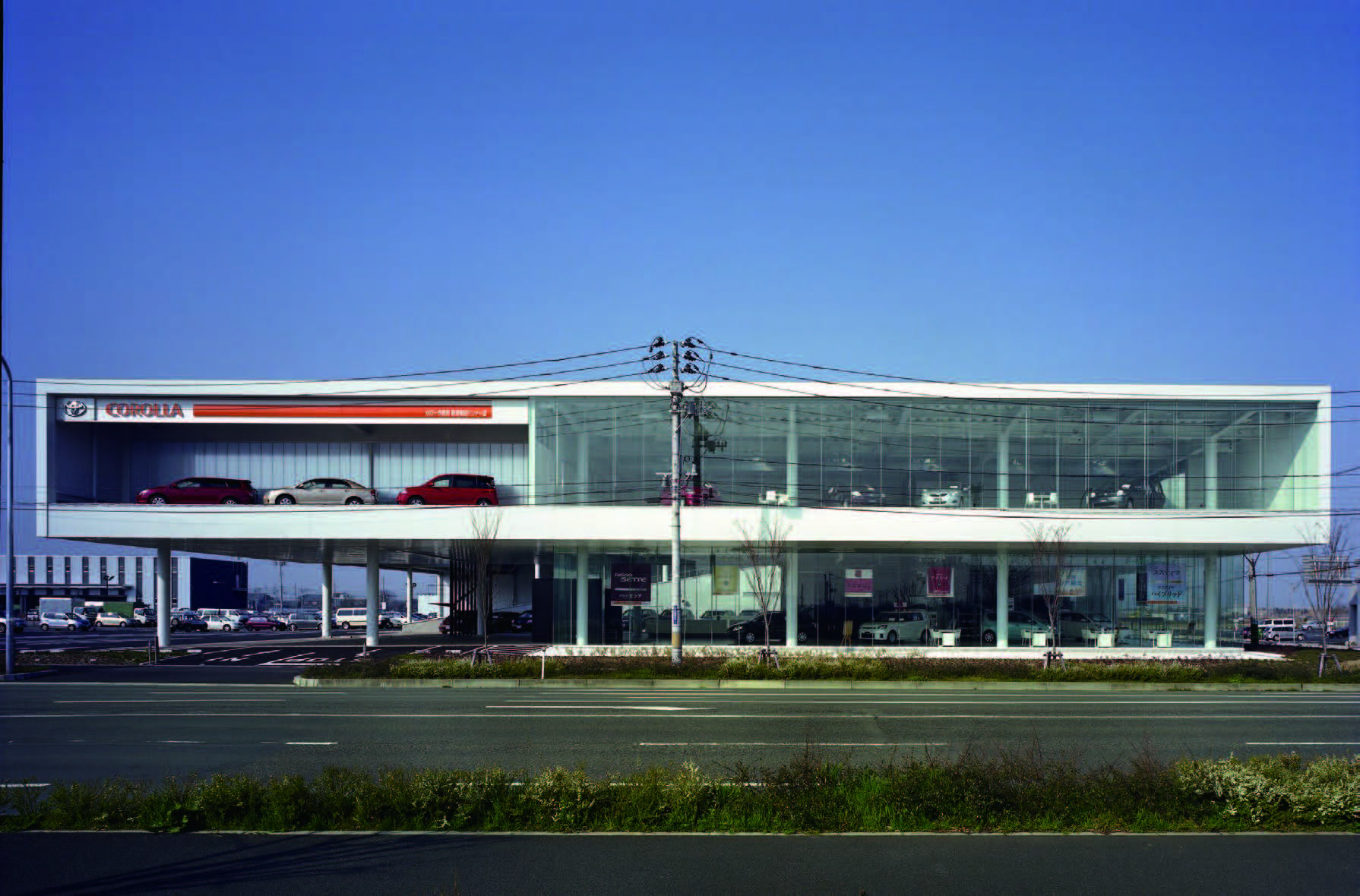 トヨタカローラ新潟　亀田インター店