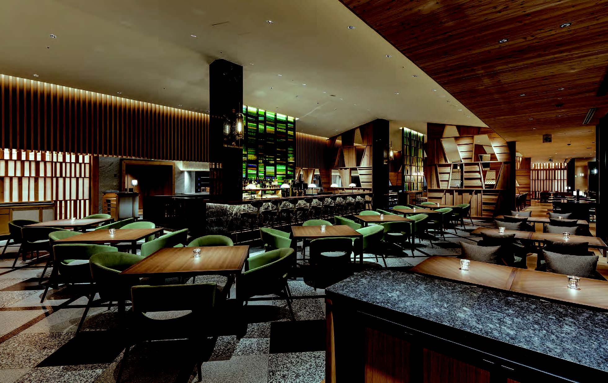 軽井沢プリンスホテル　ウエスト ALL DAY DINING LOUNGE/BAR　Primrose ブッフェ カフェ・ラウンジ・バー