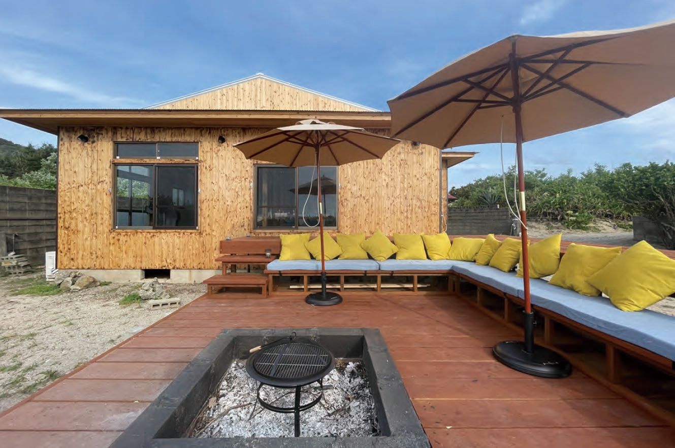 珊瑚島と天然プールのある邸宅「たまり邸」