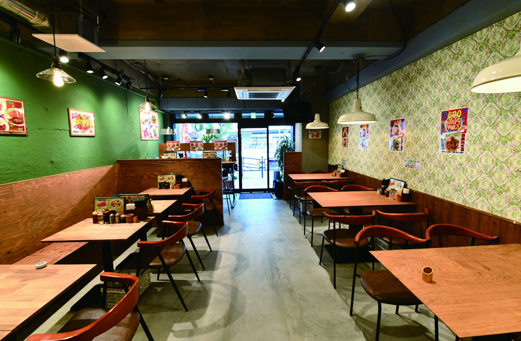 ジローズテーブル　イオン前店