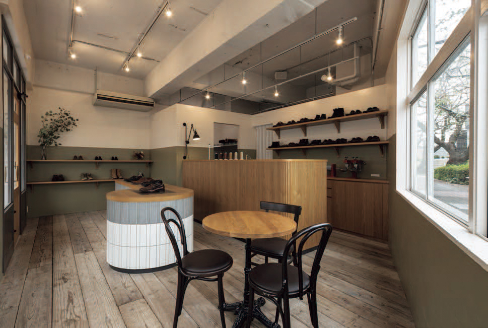 MOGGYS SHOE STUDIO