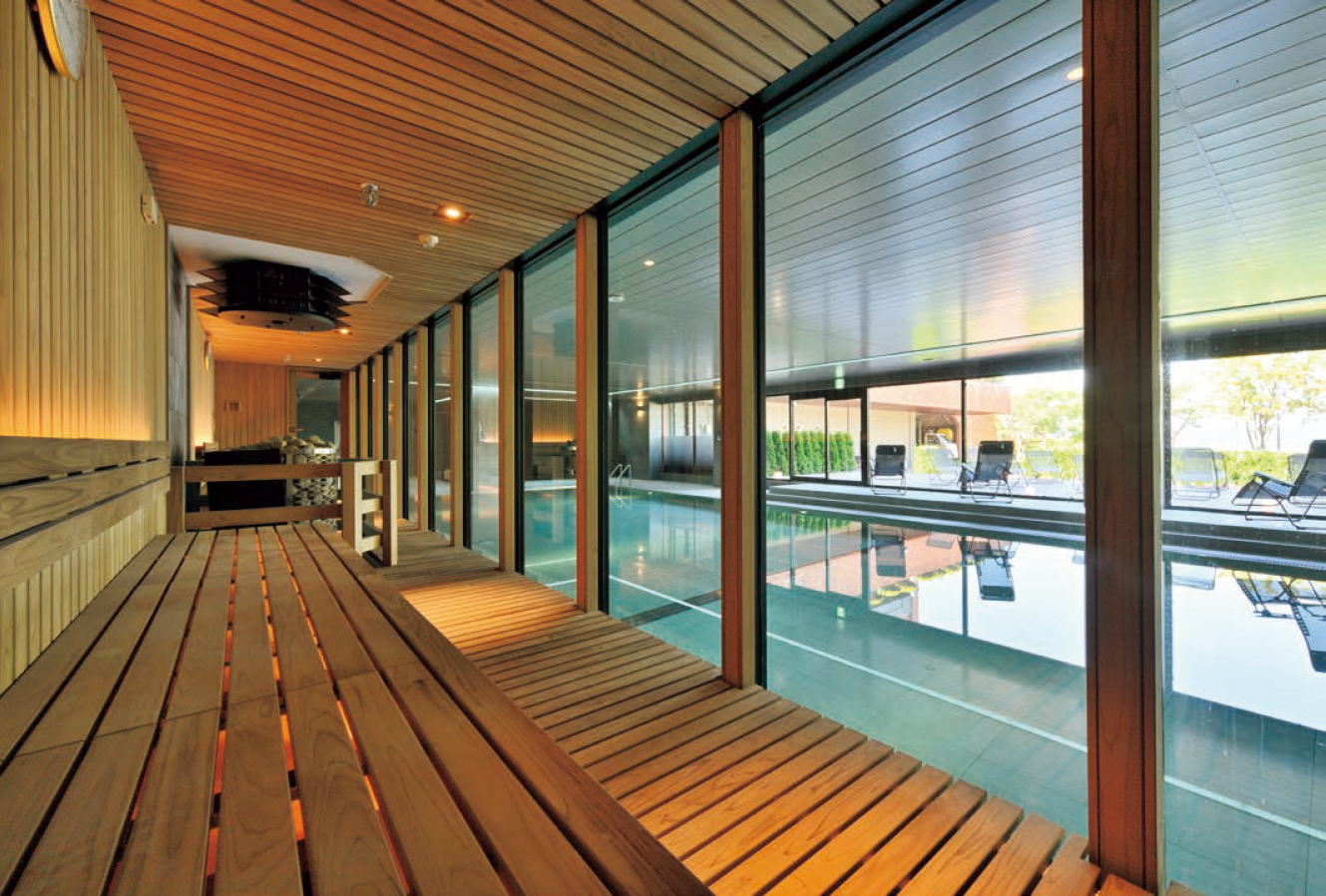 洞爺湖万世閣ホテルレイクサイドテラス
Pool & Fitness「lake sauna」